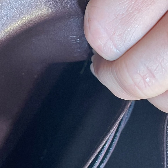 Authentic Burgundy color vernis Long Luis Vuitton Wallet - Picture 12 of 17